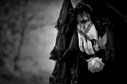 blog image woman dress white rose gothic